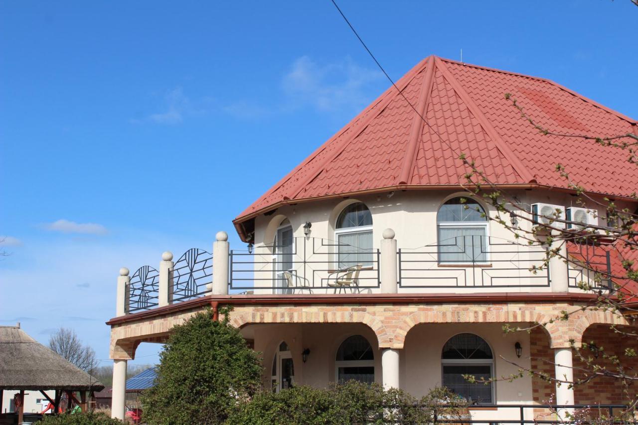 Tiszakanyár Village Garden Family Guest House מראה חיצוני תמונה